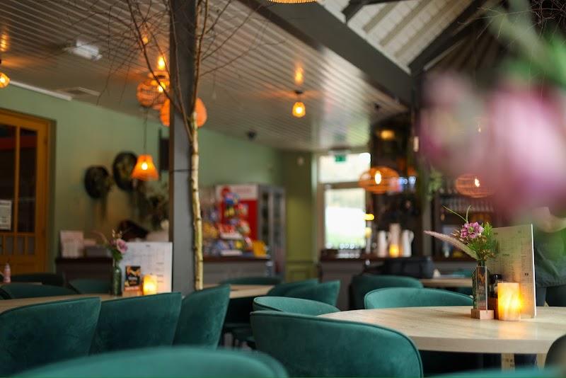Grand Café Sands, uitje in Nederland