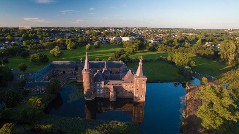 Kasteel Hoensbroek, uitje in Nederland