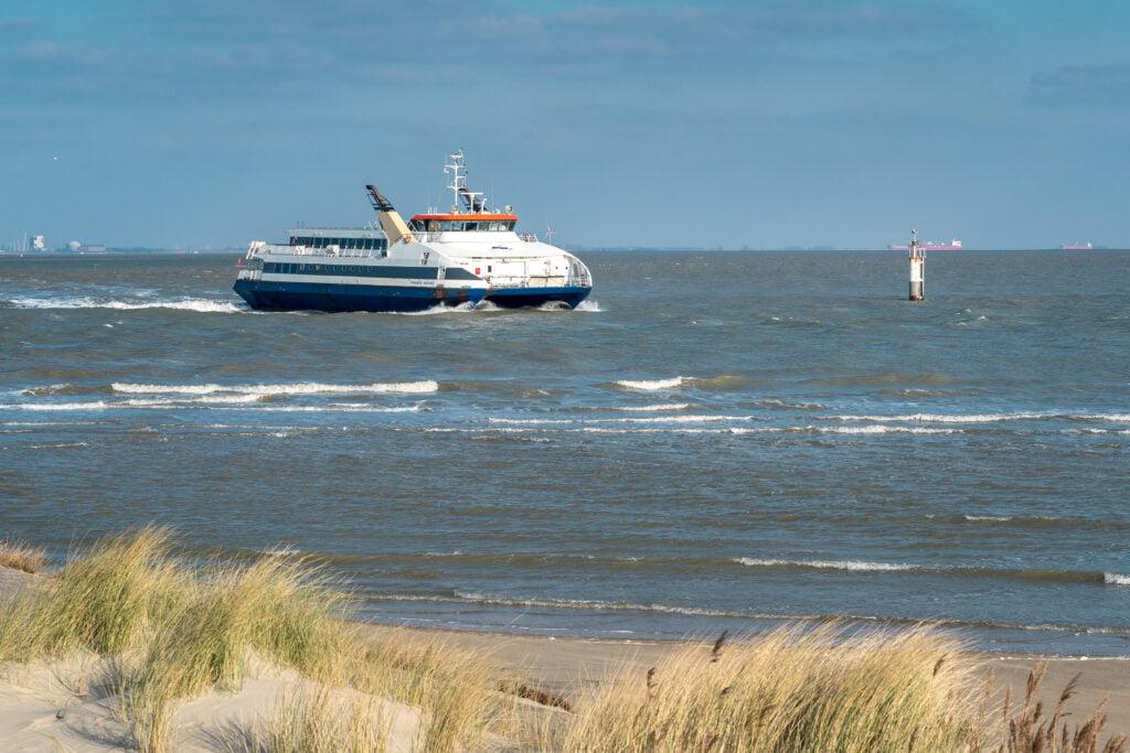 Westerschelde Ferry — uitje in Nederland