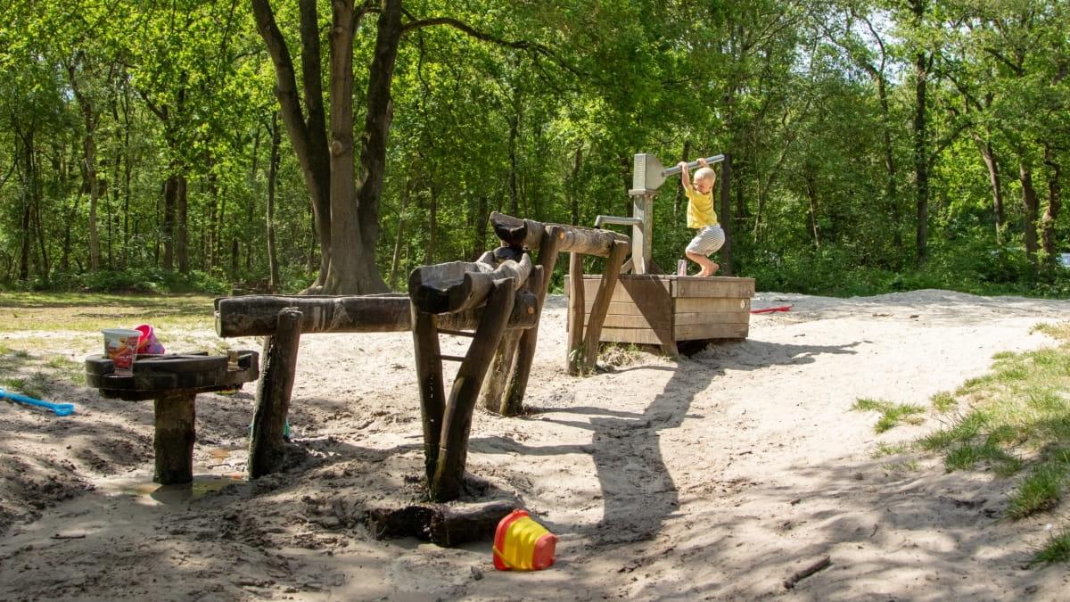 Parkeerplaats Sparjebird — uitje in Nederland